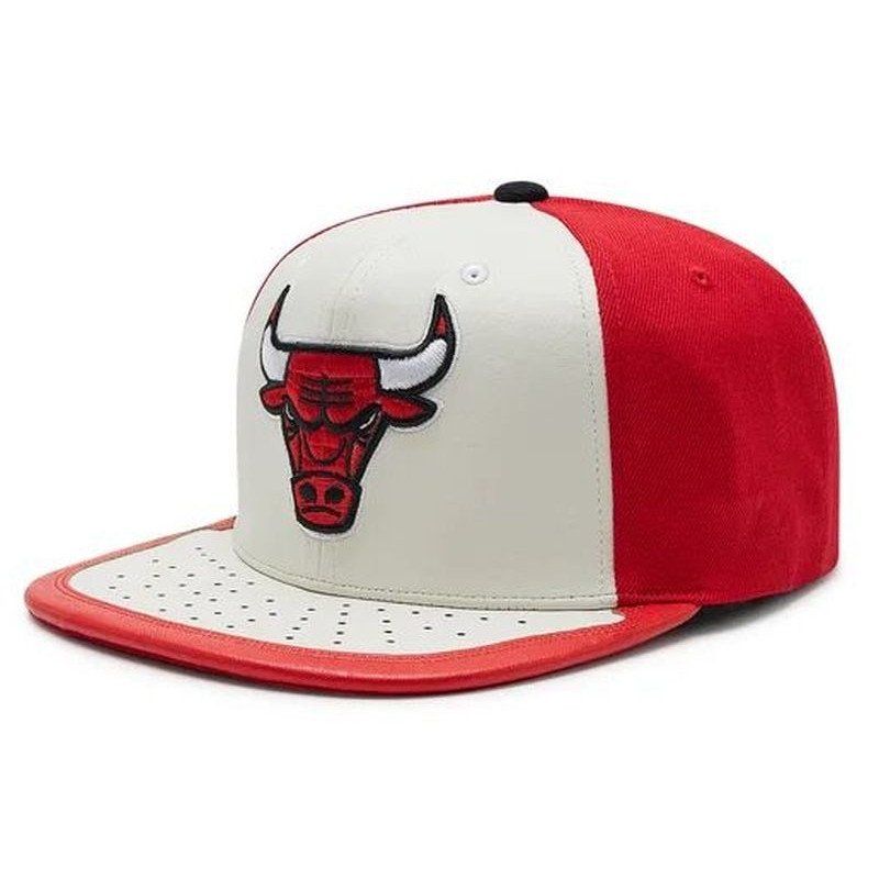 Mitchell &amp; Ness Nba Day One Snapback Bulls Cap 6hssmm19224-cbuwhrd