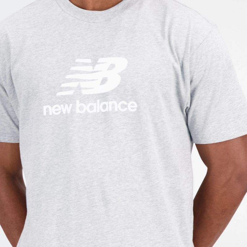 New Balance Essentials Stacked Logo Co M T-Shirt - Sportmania.hu