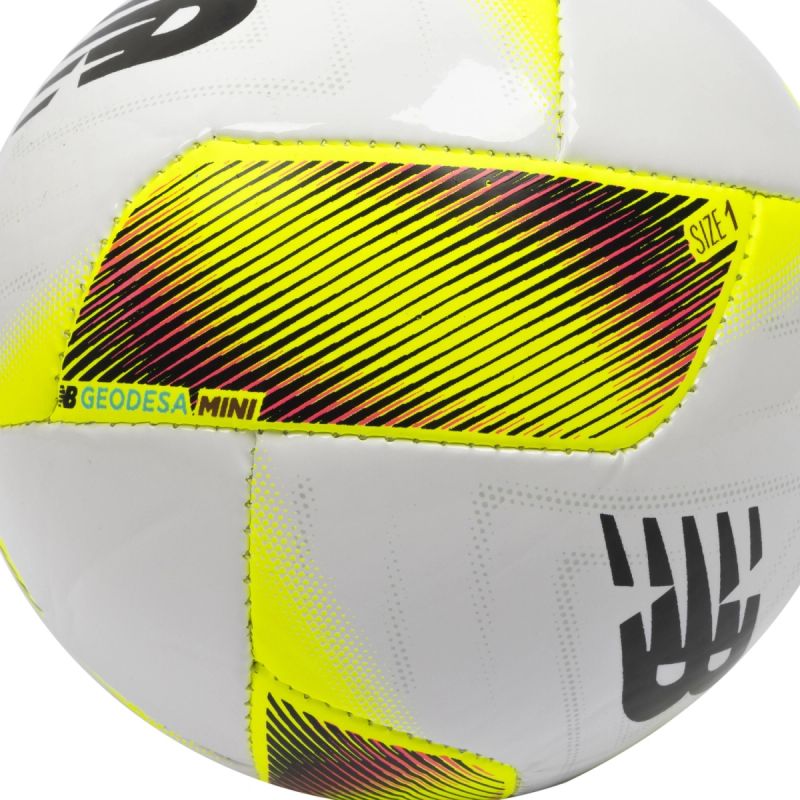 New Balance Geodesa Trainer Mini Football WHN FB23054GWHN labda - Sportmania.hu