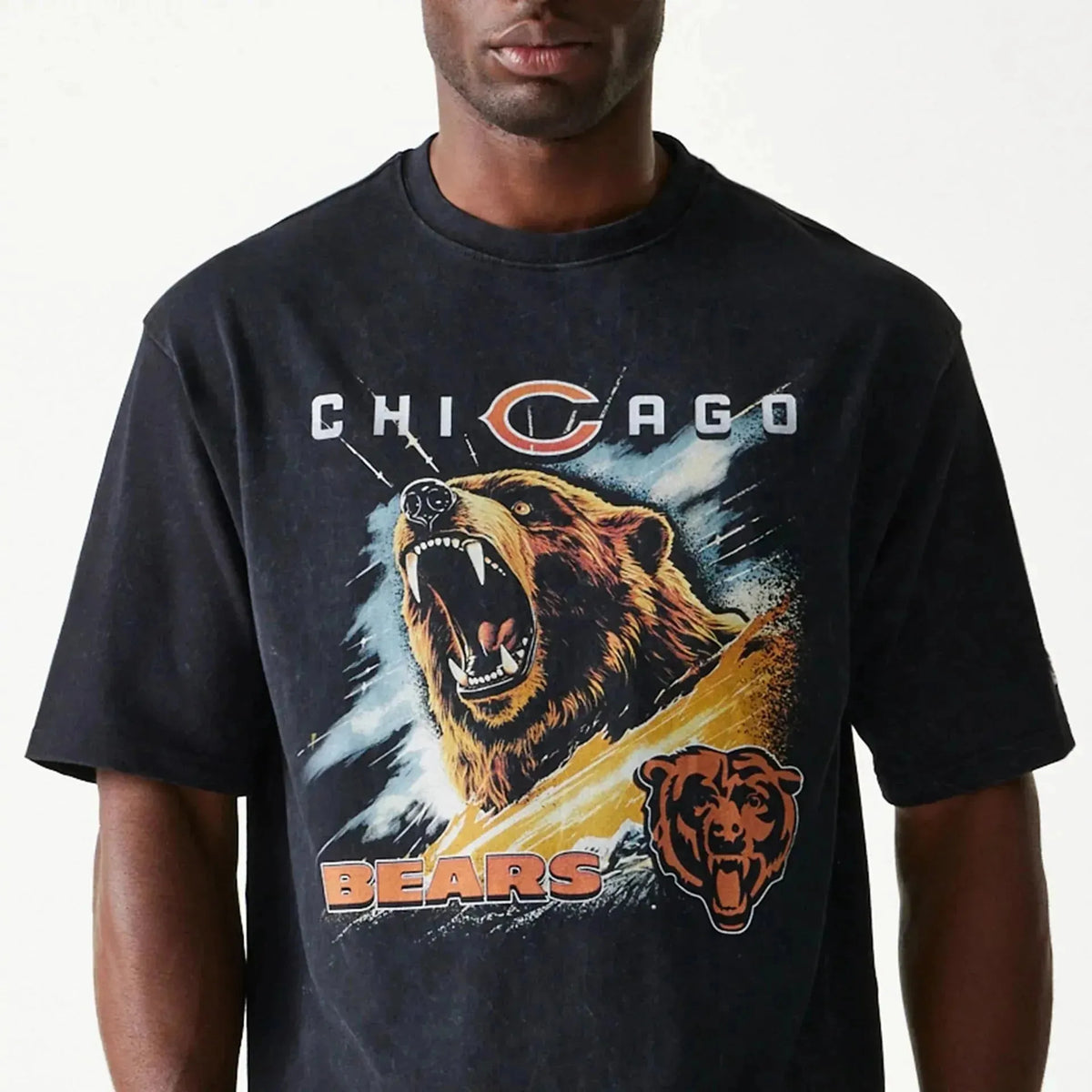 New Era Chicago Bears NFL Games Premium Apparel Black Oversized póló