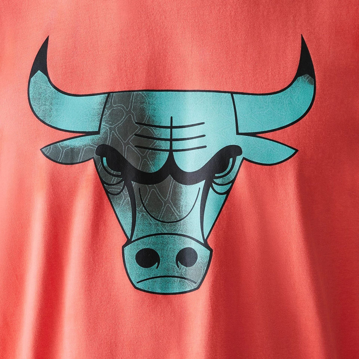 New Era Chicago Bulls NBA All Over Print Infill Pink Oversized férfi póló
