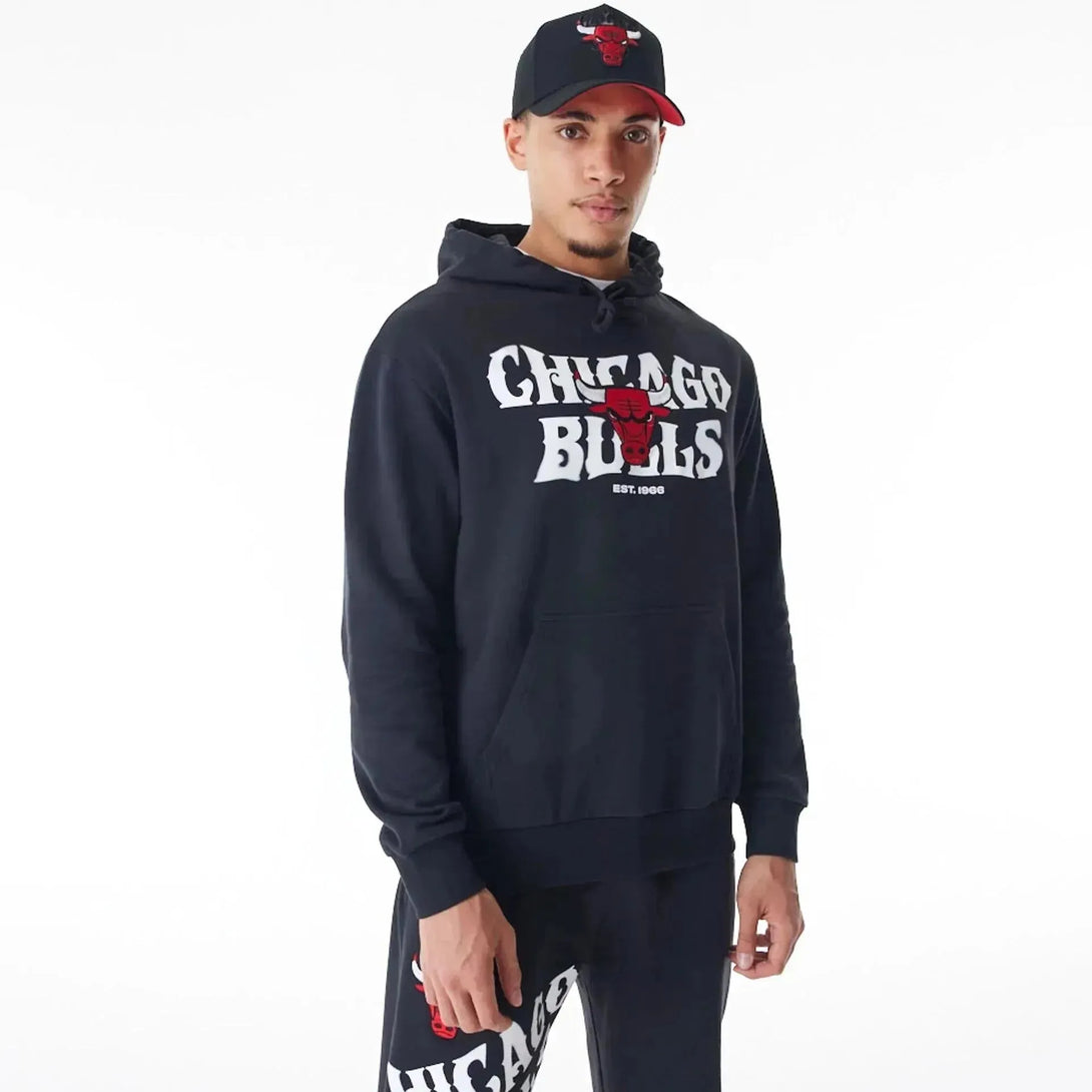 New Era Chicago Bulls NBA Graphic Black Oversized kapucnis pulóver - Sportmania.hu