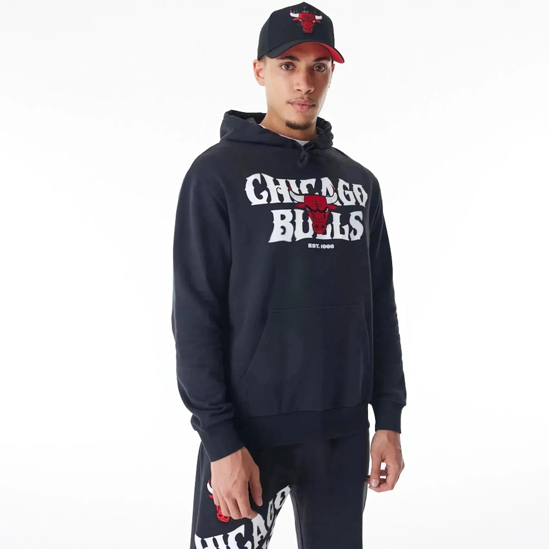 New Era Chicago Bulls NBA Graphic Black Oversized kapucnis pulóver - Sportmania.hu