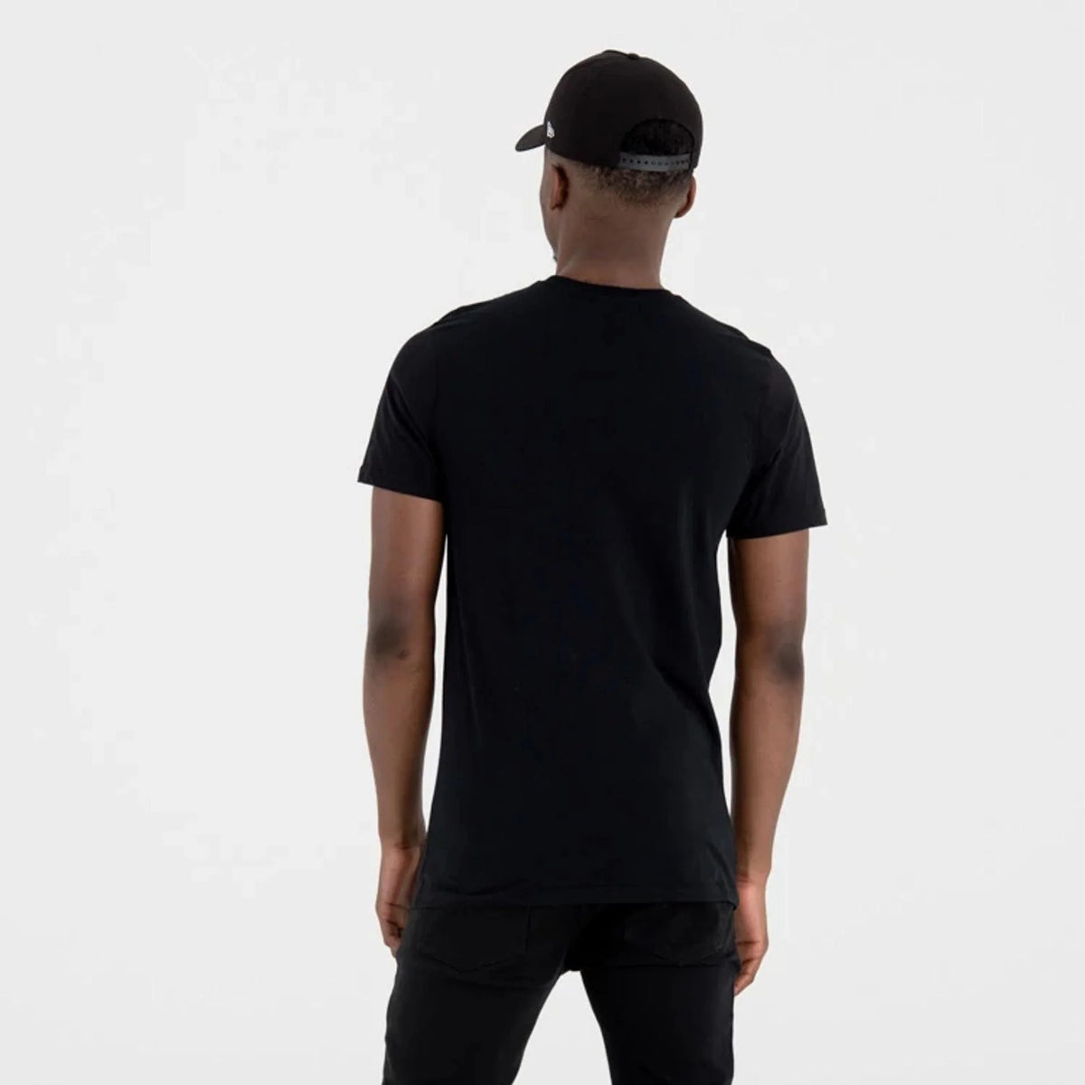 New Era Chicago Bulls NBA Regular Black On Black unisex póló