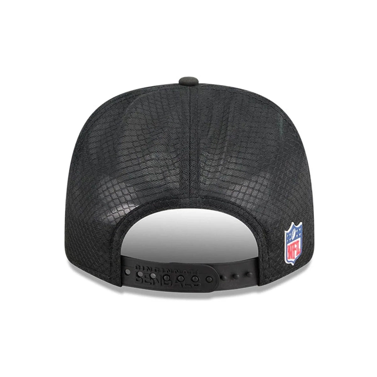 New Era Cincinnati Bengals B NFL Sideline 2025 Black 9SEVENTY Trucker Stretch Snap - baseball sapka