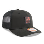 New Era Cincinnati Bengals B NFL Sideline 2025 Black 9SEVENTY Trucker Stretch Snap - baseball sapka