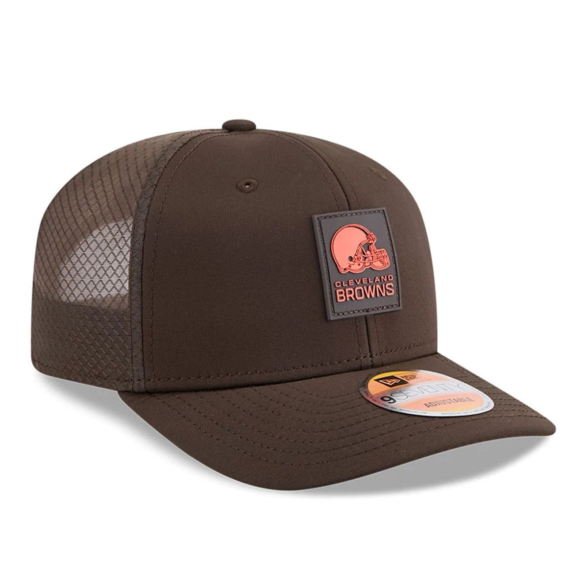 New Era Cleveland Browns NFL Sideline 2025 Dark Brown 9SEVENTY Trucker Stretch Snap - baseball sapka