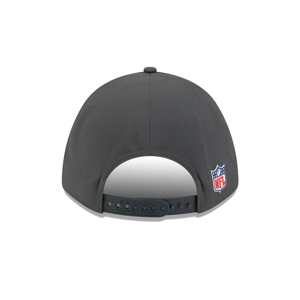 New Era Denver Broncos NFL Sideline 2025 Charcoal 9FORTY M-Crown - baseball sapka