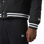 New Era JAKNA MLB TEAM BOMBER JKT NEYYAN BLKWHI Kabát - Sportmania.hu