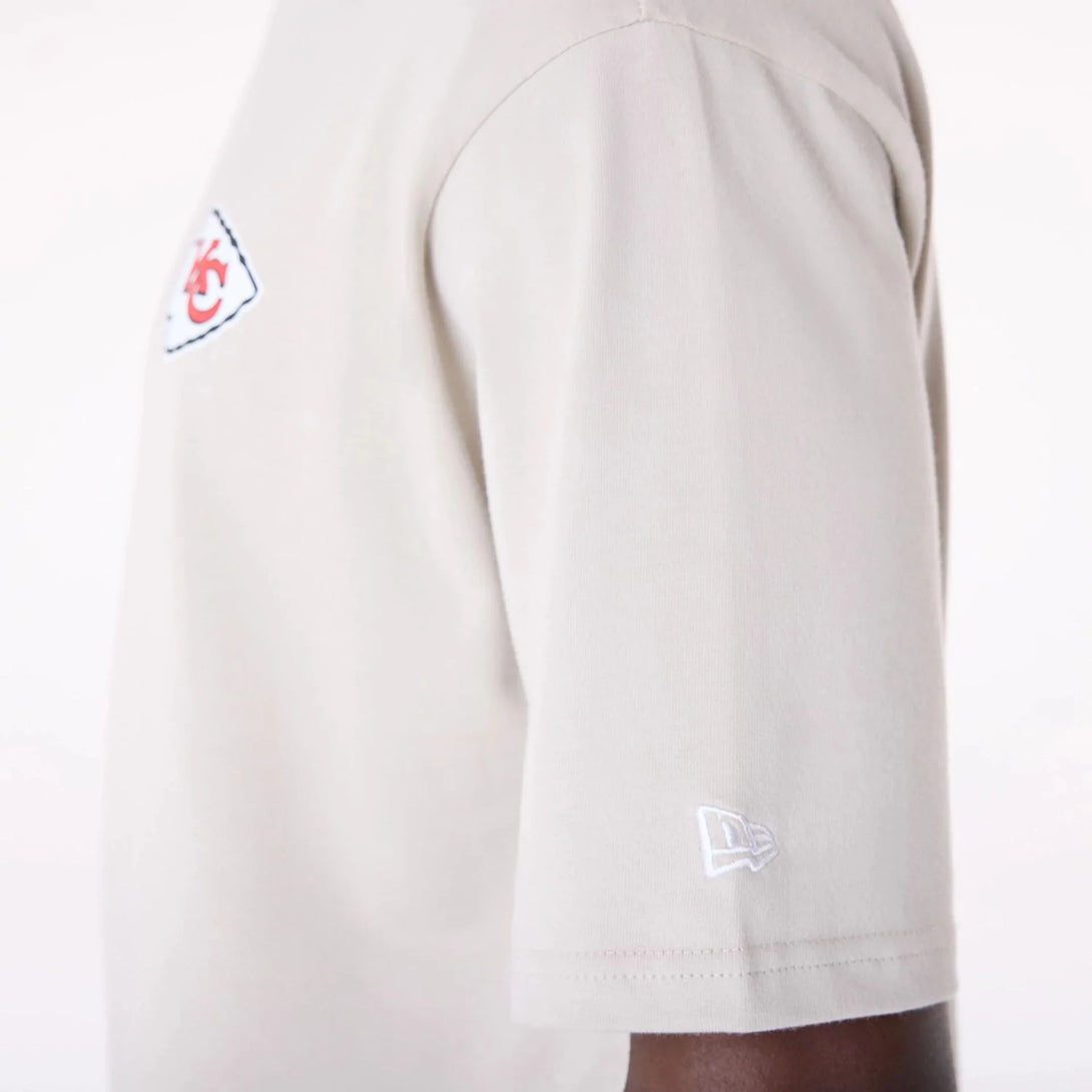 New Era Kansas City Chiefs NFL Graphic Cream póló - Sportmania.hu