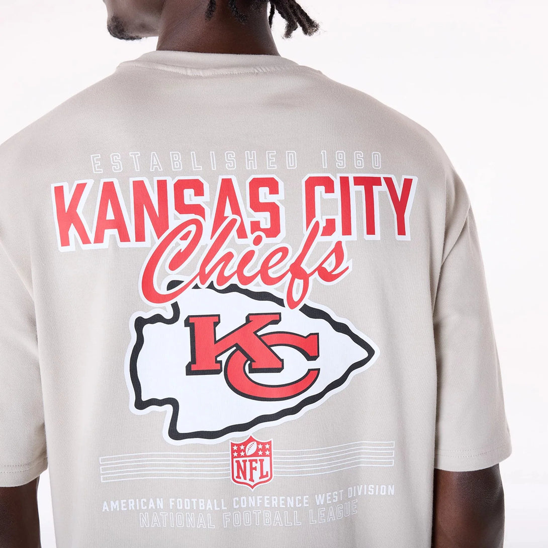 New Era Kansas City Chiefs NFL Graphic Cream póló - Sportmania.hu