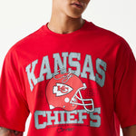 New Era Kansas City Chiefs NFL Helmet Red Oversized póló - Sportmania.hu