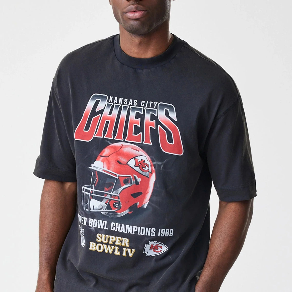 New Era Kansas City Chiefs NFL Washed Boxy Black Oversized férfi póló