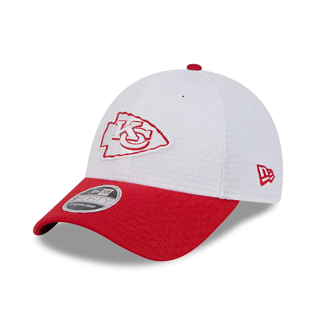 New Era Kansas City Chiefs Training 2024 White 9FORTY Stretch Snap sapka Baseball sapka - Sportmania.hu