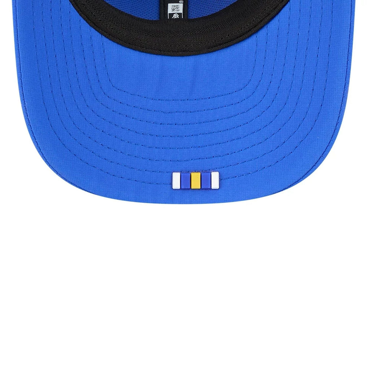 New Era LA Rams NFL Sideline 2025 Bright Blue 9SEVENTY Trucker Stretch Snap - baseball sapka