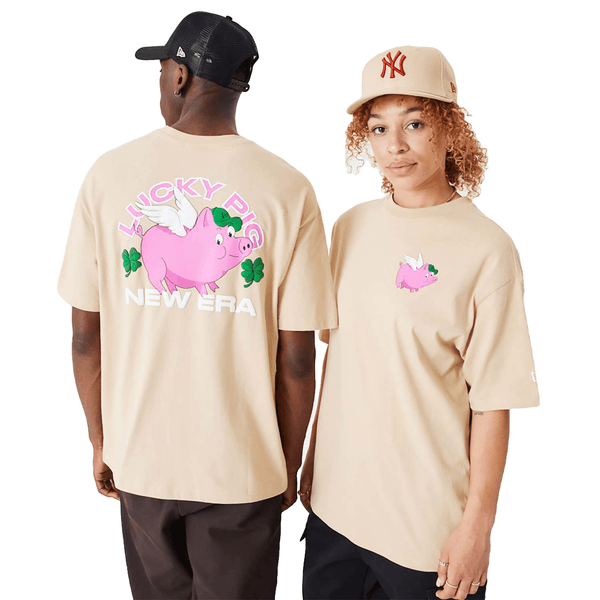 New Era Lucky Pig Character Light Beige Oversized Póló - Sportmania.hu