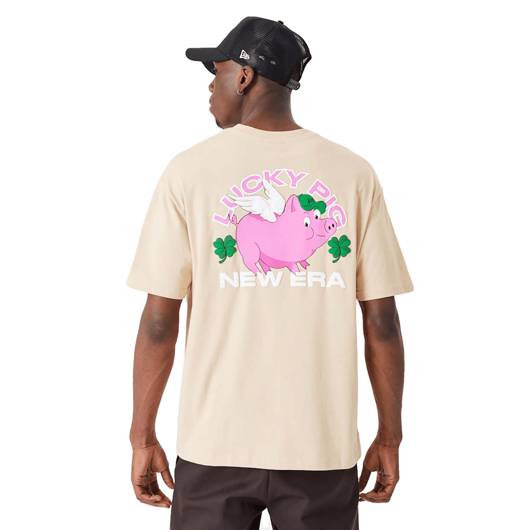 New Era Lucky Pig Character Light Beige Oversized Póló - Sportmania.hu