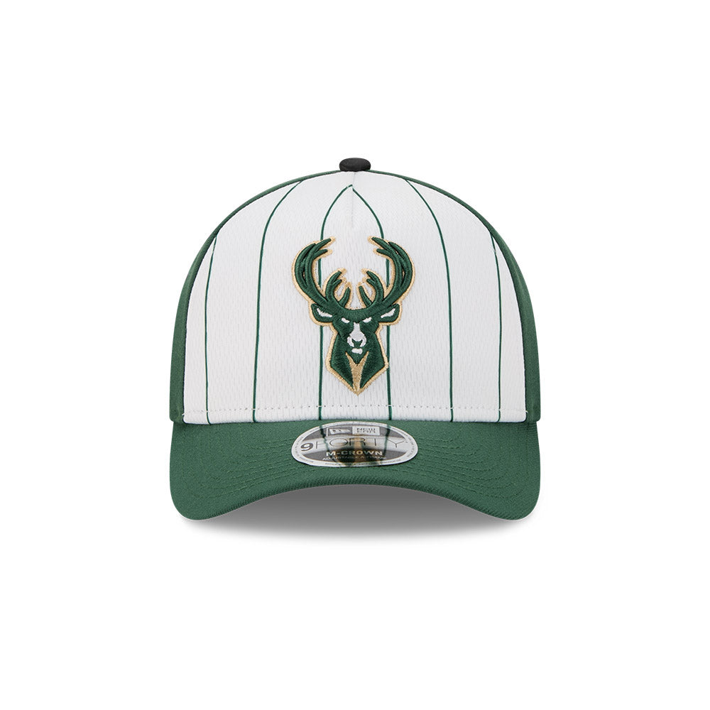 New Era Milwaukee Bucks NBA Tip Off 2025 9FORTY M-Crown A-Frame baseball sapka