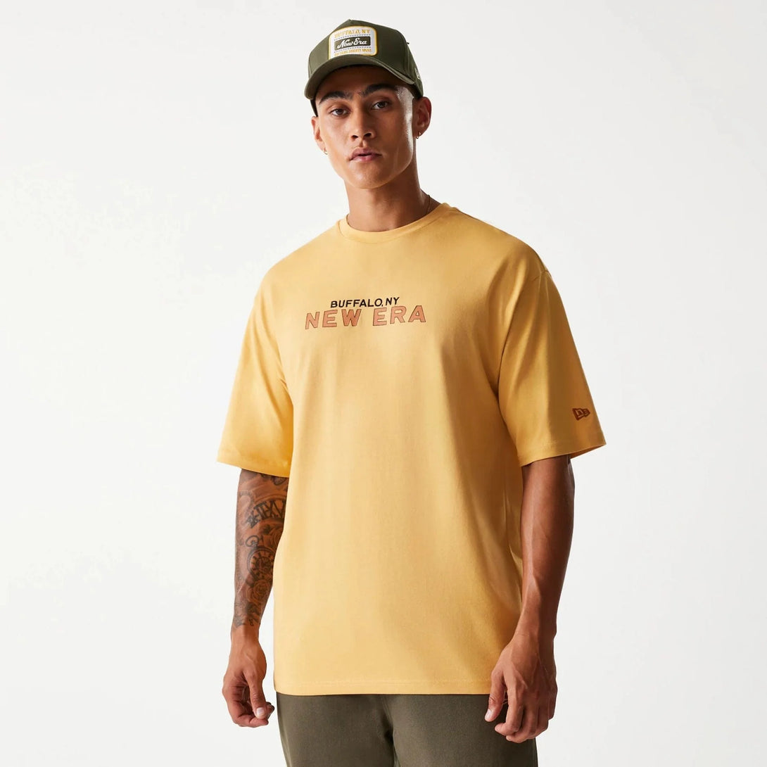 New Era New Era Vacation Graphic Beige Oversized póló - Sportmania.hu