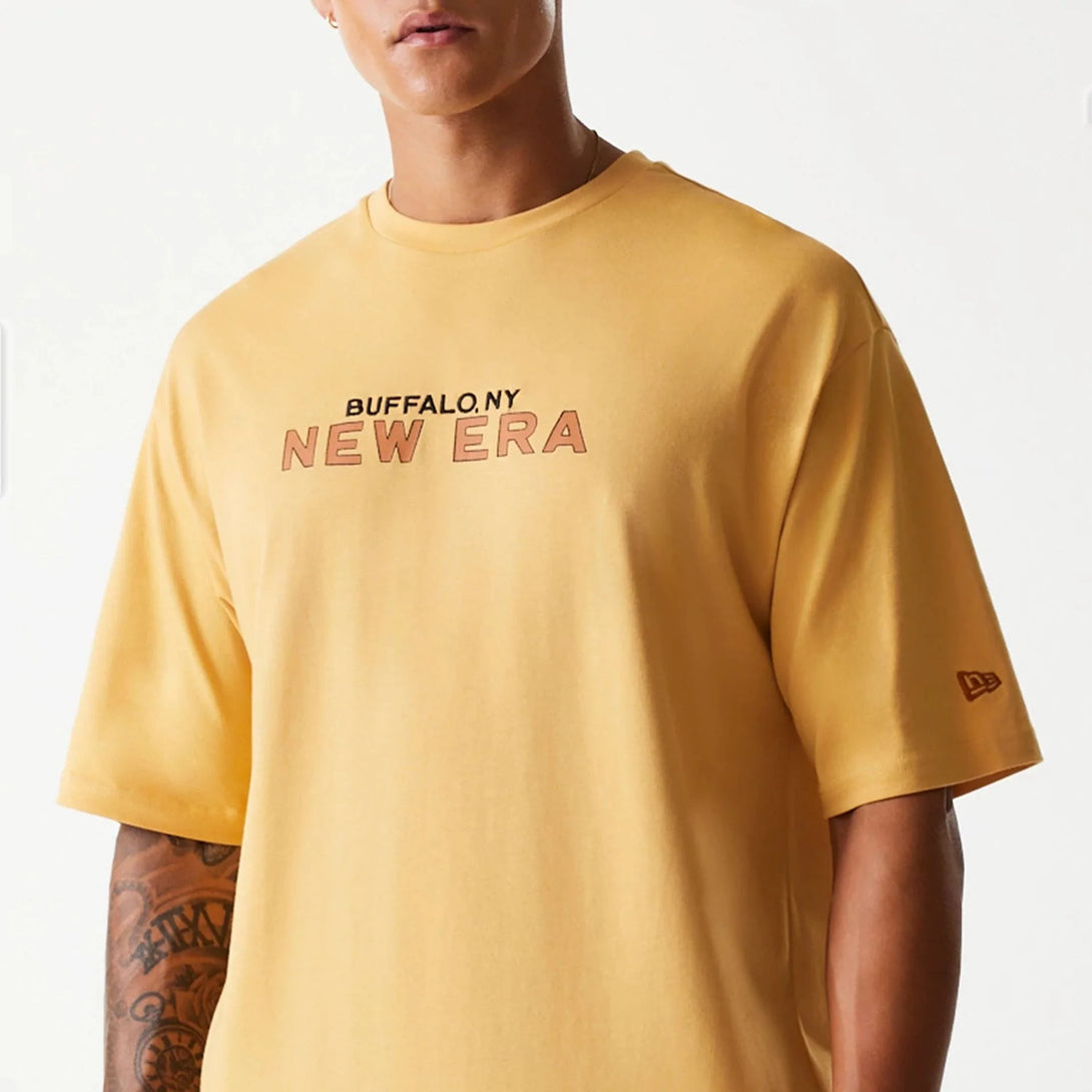 New Era New Era Vacation Graphic Beige Oversized póló - Sportmania.hu