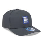 New Era New York Giants NFL Sideline 2025 Charcoal 9SEVENTY Stretch Snap - baseball sapka