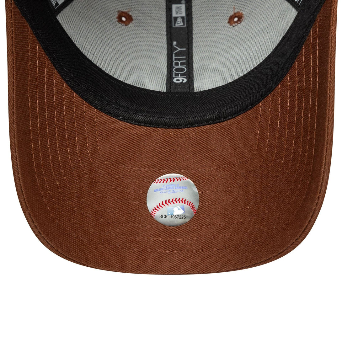 New Era New York Yankees MLB League Essential Brown 9FORTY baseball sapka - Sportmania.hu