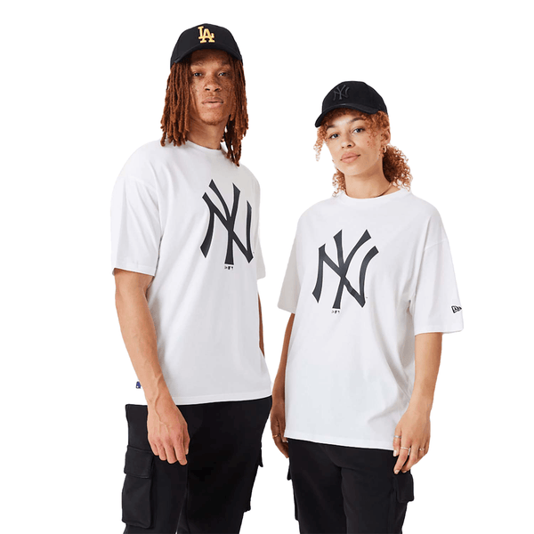 New Era New York Yankees MLB League Essential White Oversized Póló - Sportmania.hu