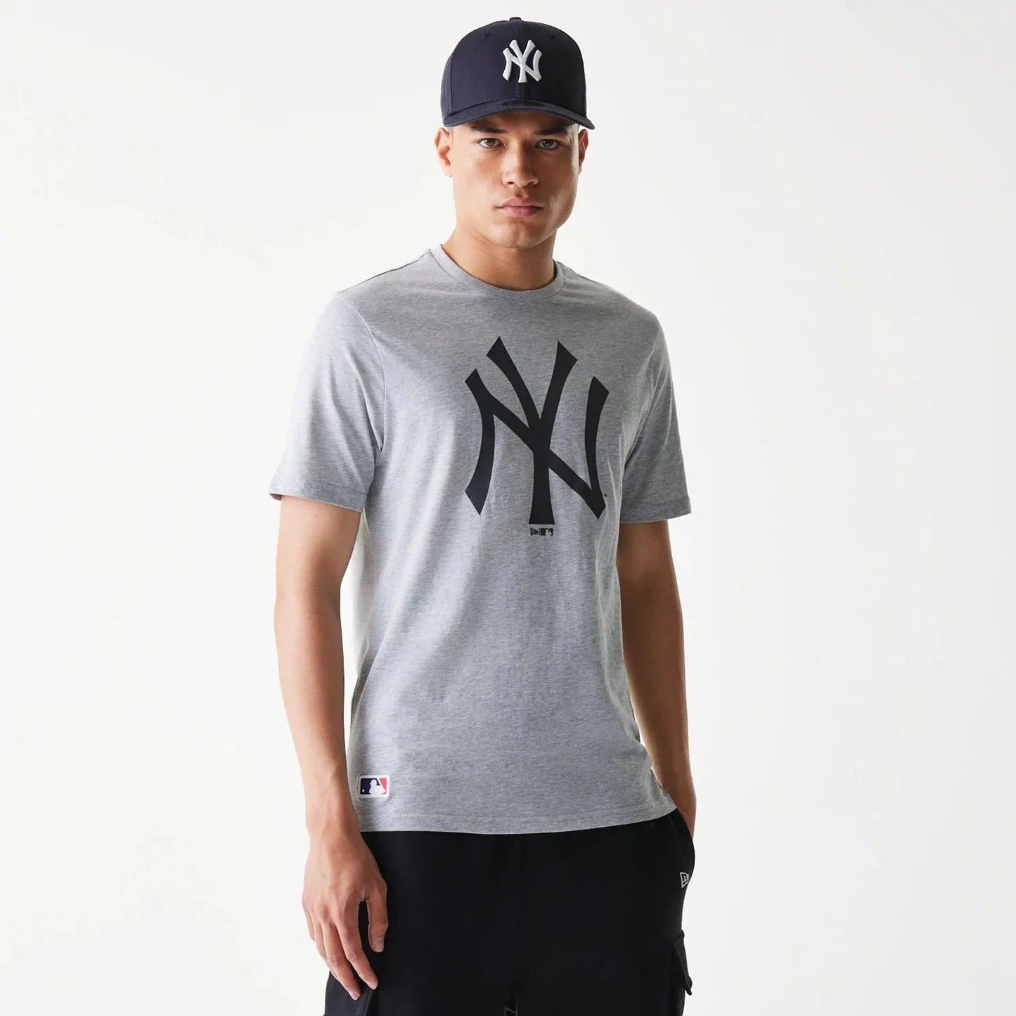 New Era New York Yankees MLB Regular Grey férfi póló