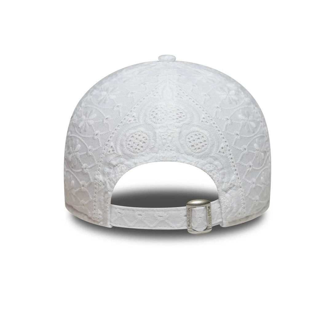 New Era New York Yankees Womens MLB Broderie White 9TWENTY baseball sapka - Sportmania.hu
