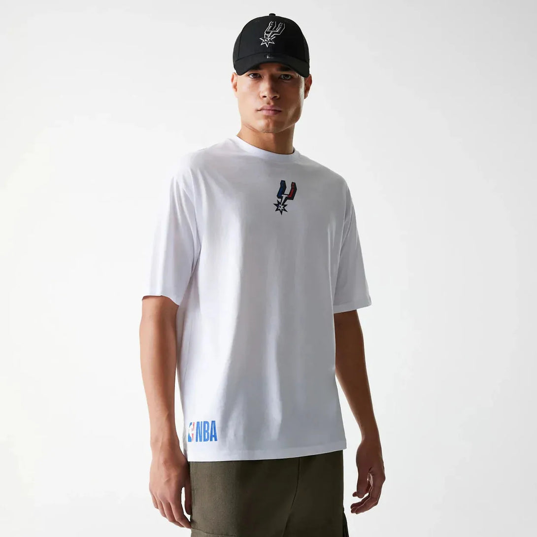 New Era San Antonio Spurs NBA Paris Games 2025 White póló - Sportmania.hu