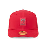 New Era Tampa Bay Buccaneers NFL Sideline 2025 Red 9SEVENTY Trucker Stretch Snap - baseball sapka