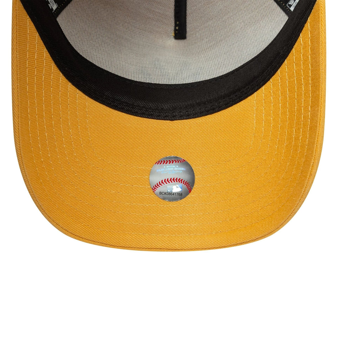 New York Yankees MLB League Essential Beige 9FORTY A-Frame Trucker sapka - Sportmania.hu
