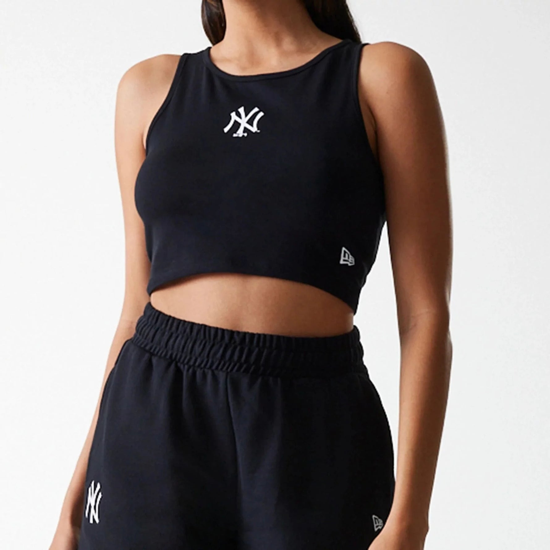 New York Yankees Womens MLB Midi League Essential Black Crop Tank Top - Sportmania.hu