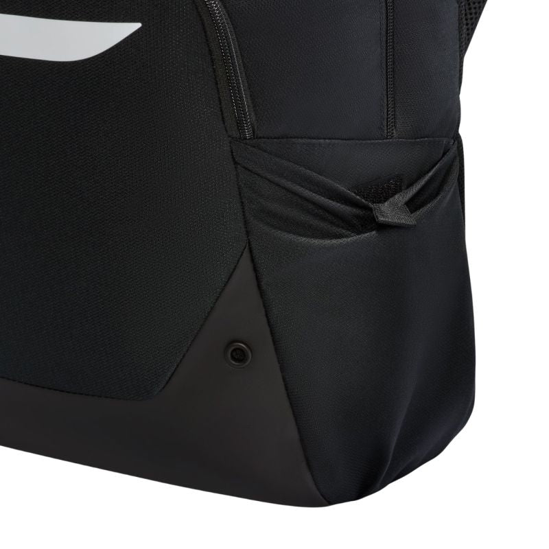 Nike Academy Team L Backpack – a sports backpack with a ball and laptop compartment hátizsák