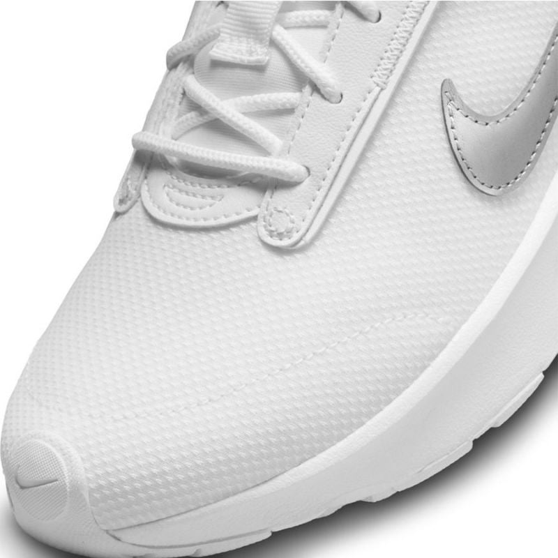 Nike Air Max Intrlk Lite W DV5695 100 futócipő - Sportmania.hu