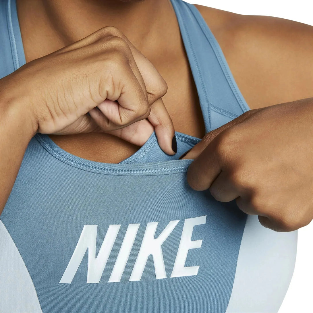 Nike Dri-Fit Color Block Sportmelltartó - Sportmania.hu