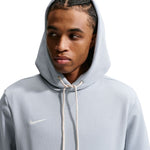 Nike Dri-FIT Standard Issue Pull Over Hoodie Light szürke férfi kapucnis pulóver