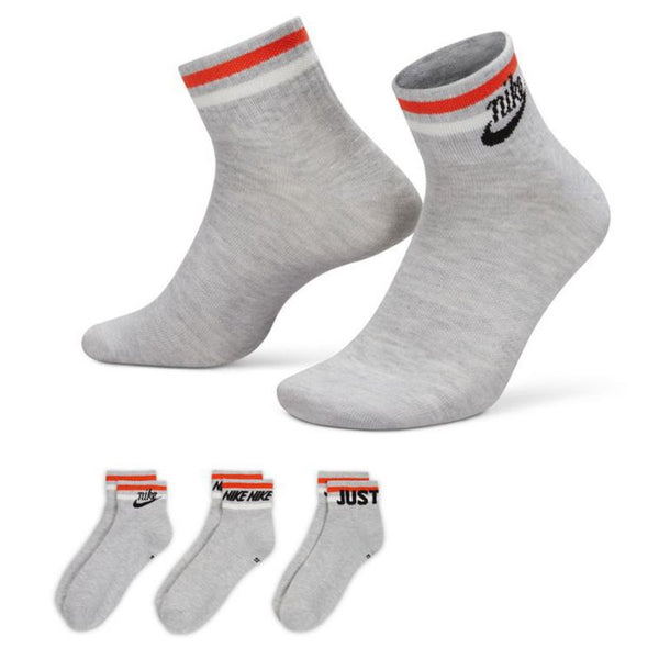 Nike Everyday Essential 3Pack DX5080 050 socks Zokni