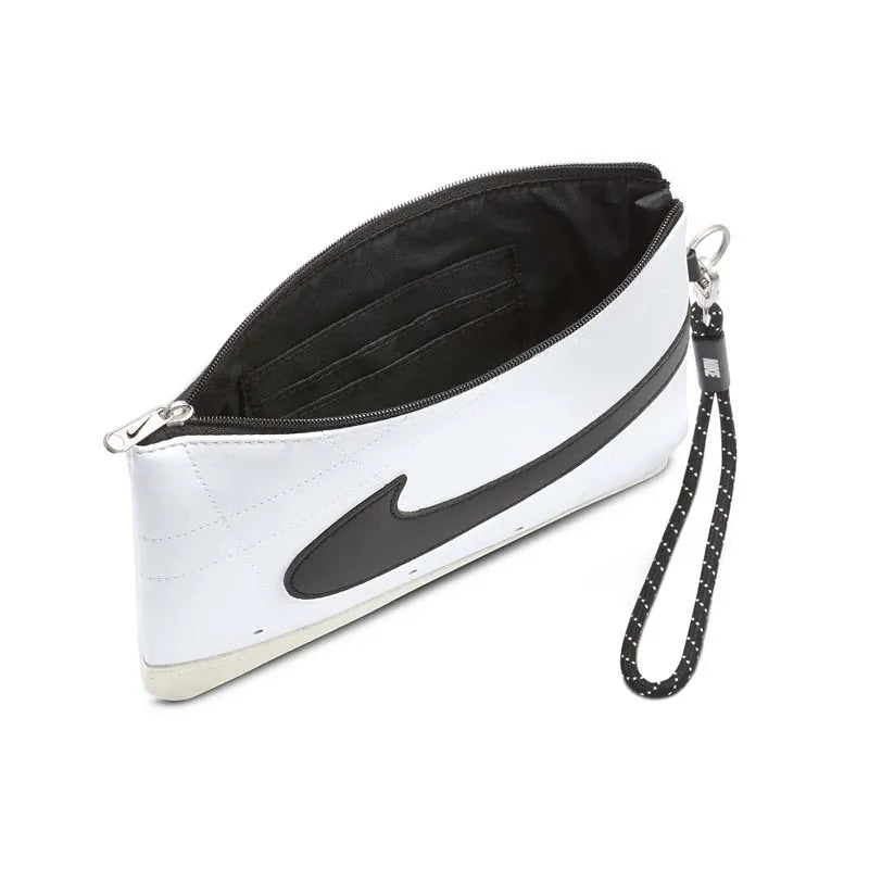 Nike Icon Blazer Wristlet Large pénztárca 92800618787