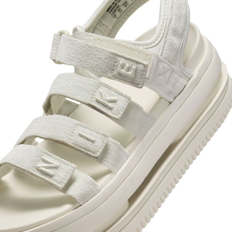 Nike Icon Classic SE W sandals FJ2595-002 Cipő
