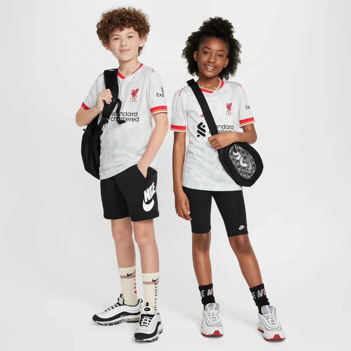Nike Liverpool FC 2024/25 Stadium Third futball mez, gyerek - Sportmania.hu