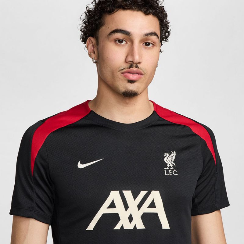 Nike Liverpool FC Strike SS Top M T-shirt FN9838-013 Póló - Sportmania.hu