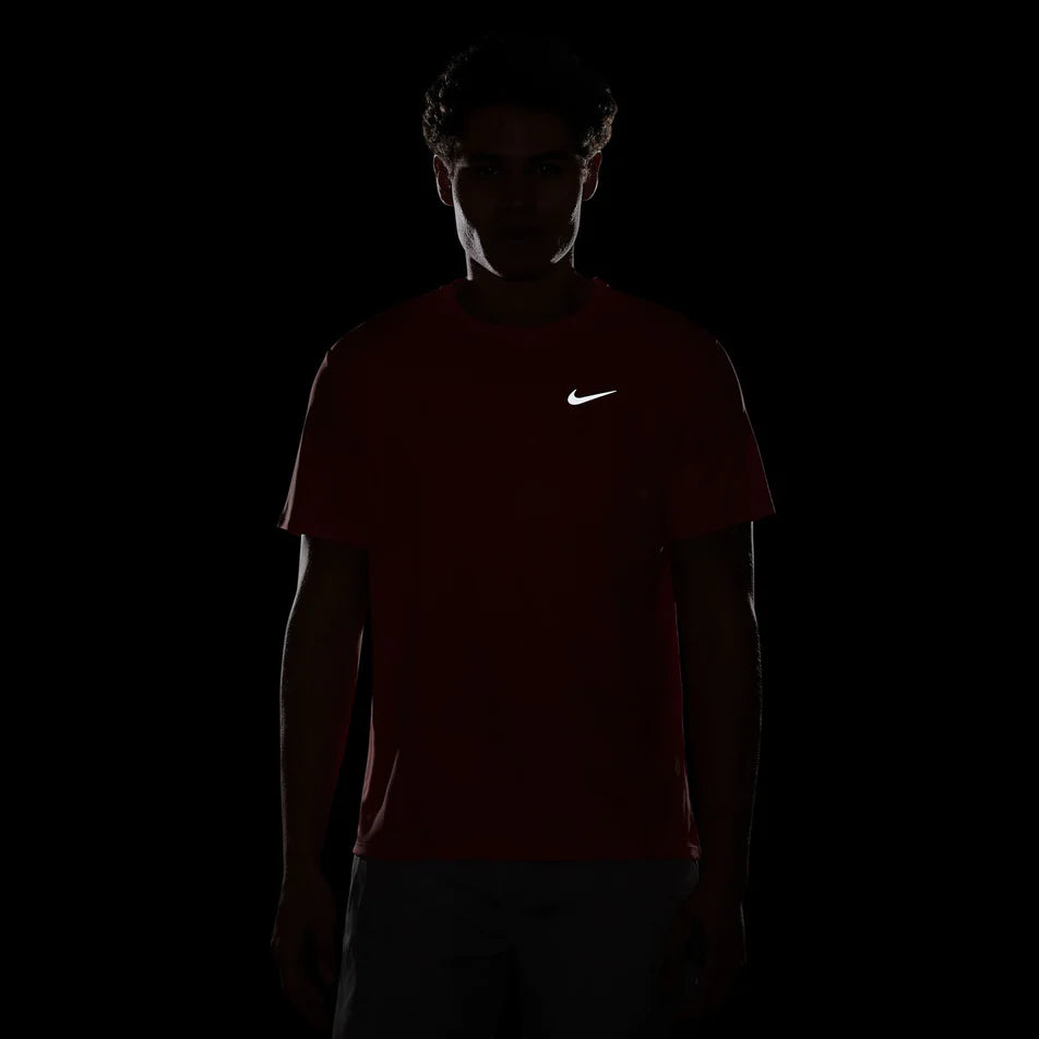 Nike Miler Men\"s Dri-FIT UV Sh férfi Aláöltözet