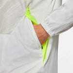 Nike_ Nike Dri-FIT Sport Clash Men\'s Woven 1/2-Zip Training Hoodie Pulóver - Sportmania.hu