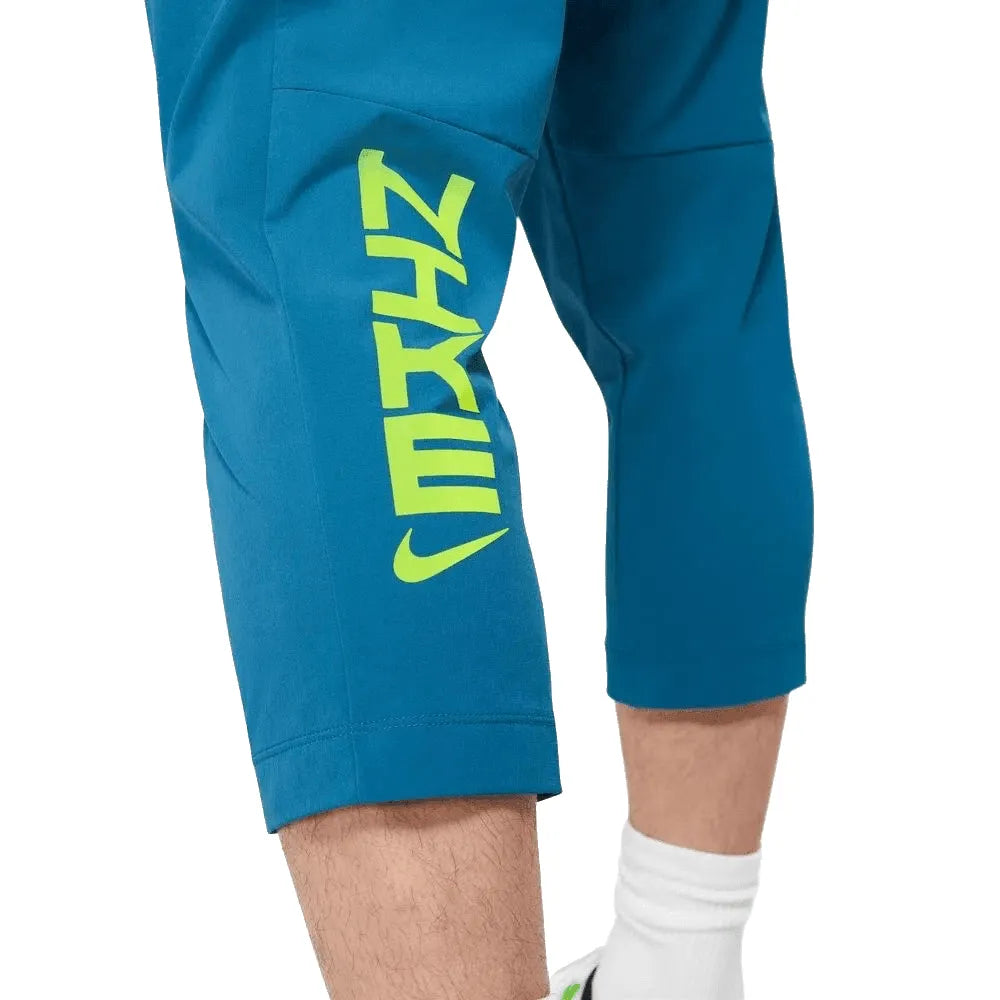 Nike_ Nike Dri-FIT Sport Clash Men\'s Woven Training Pants Nadrág - Sportmania.hu