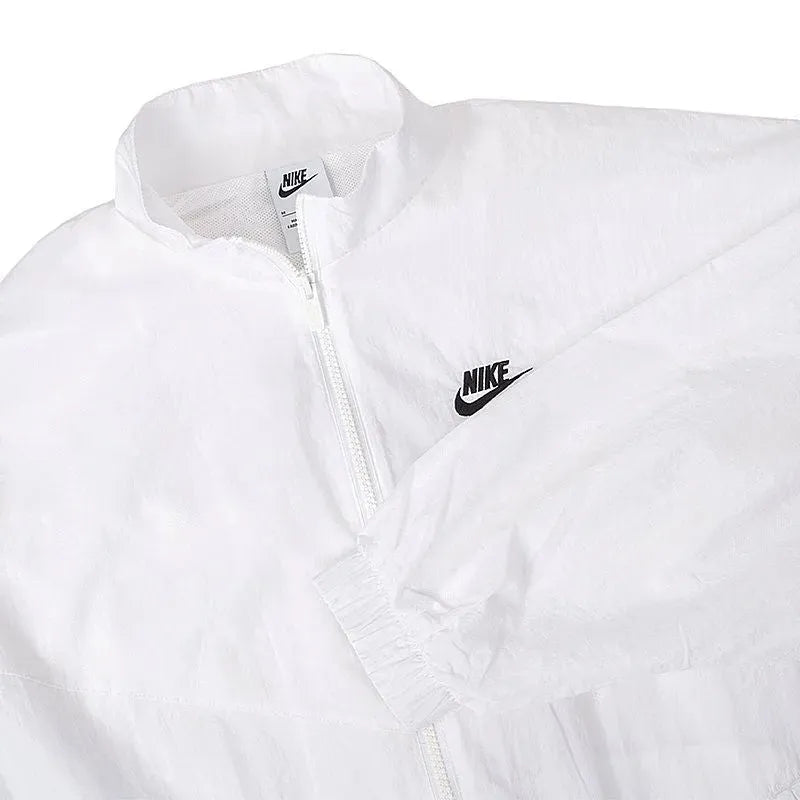 Nike_ Nike Sportswear Essential Windrunner-Womens Woven Jacket Kabát - Sportmania.hu