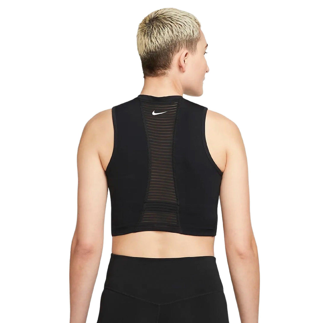 Nike Pro Dri-FIT Rövid szabású női trikó - Sportmania.hu