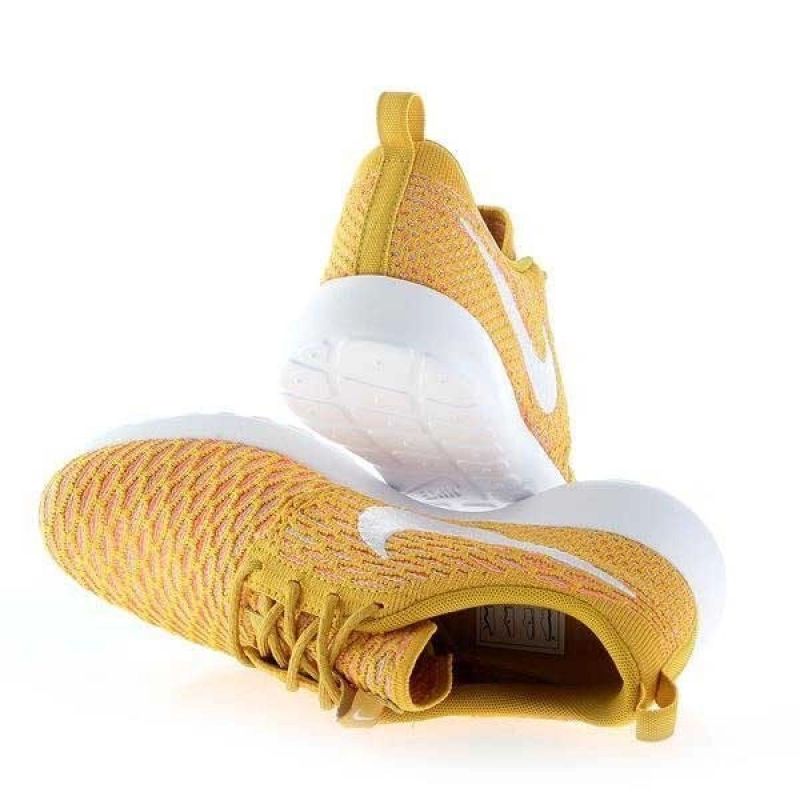 Nike Rosherun Flyknit W 704927-700 Cipő - Sportmania.hu
