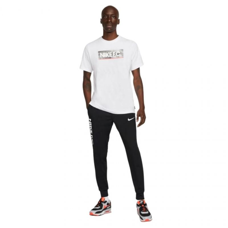 Nike T-shirt Nike NK Fc Tee Seasonal Block M DH7444 100 Póló Ruházat Póló - Sportmania.hu