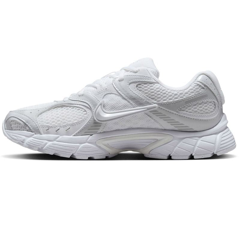 Nike V5 RNR W HQ7901-101 Shoes cipő - Sportmania.hu